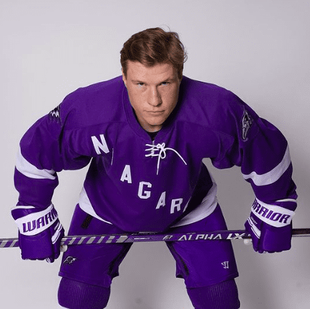 Drew V. Niagra University Hockey